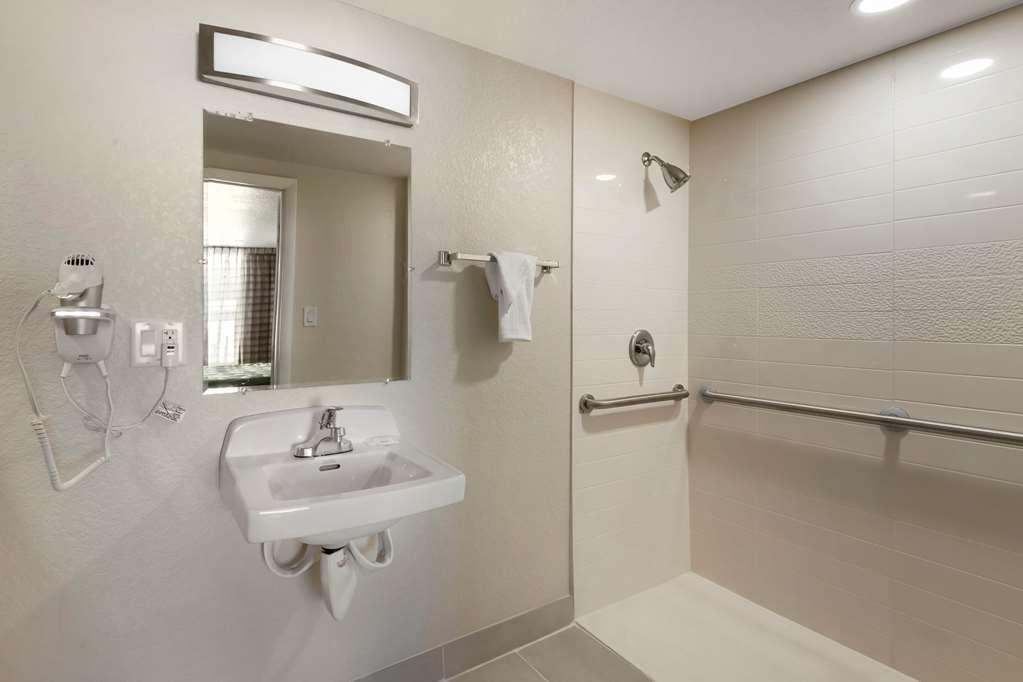 Quality Inn Saint Petersburg North-Tampa Bay Exteriör bild